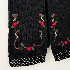 Neckworks Women's Alpaca Blend Knit Scarf Rose Embroidery Crochet Trim Peru